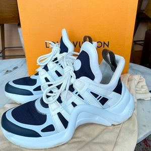 Louis Vuitton Archlight Sneakers US 8